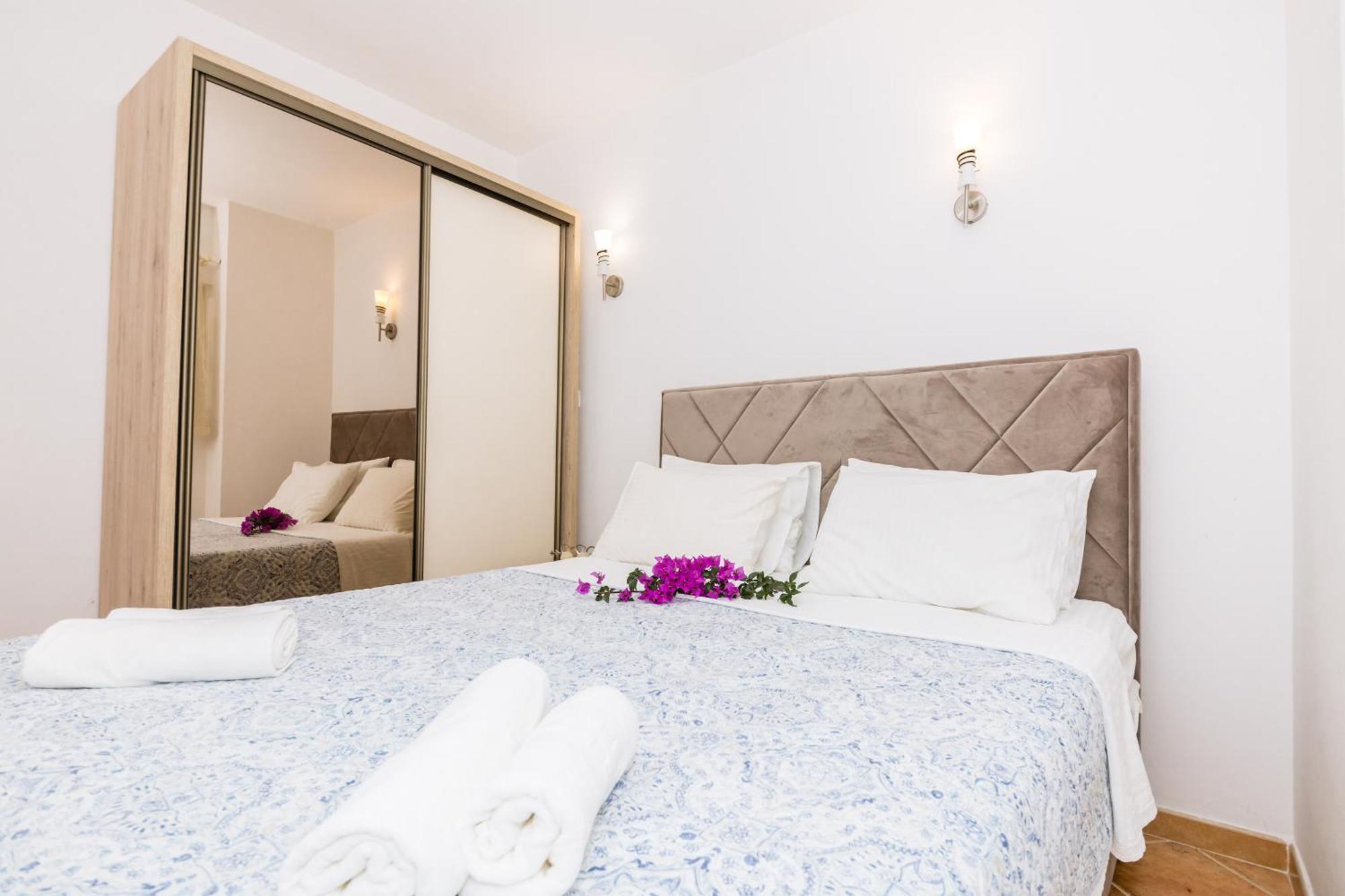 הרצג-נובי Apartments Batricevic מראה חיצוני תמונה