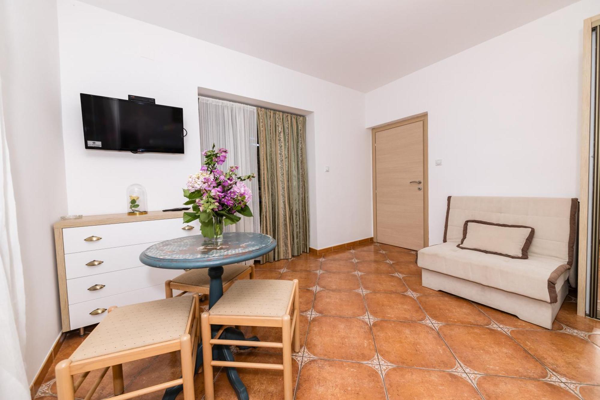הרצג-נובי Apartments Batricevic מראה חיצוני תמונה
