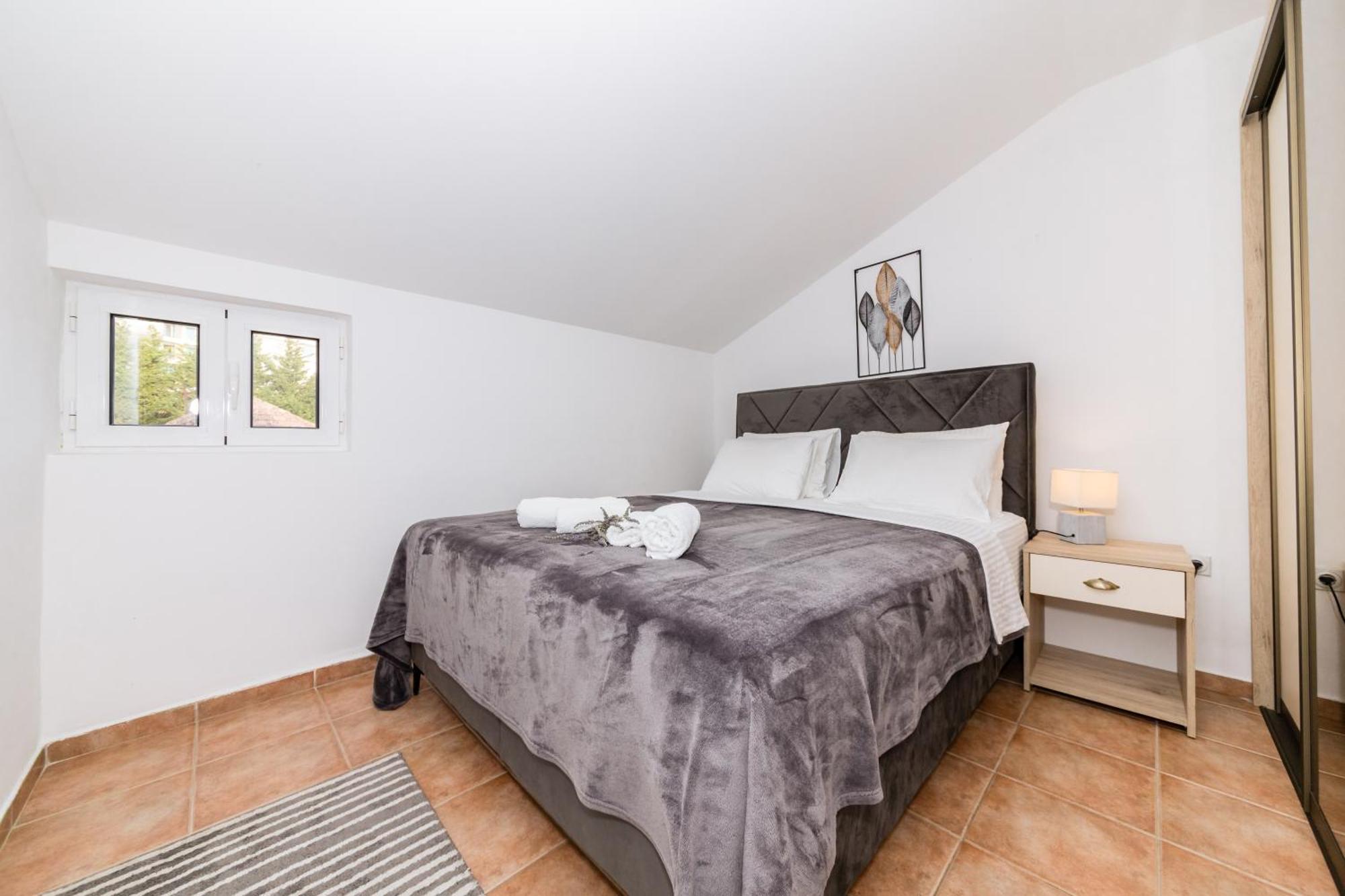הרצג-נובי Apartments Batricevic מראה חיצוני תמונה